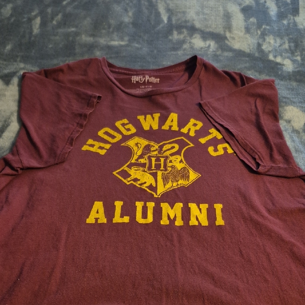 Warner Bros. Maroon Harry Potter Tee - Picture 4 of 5